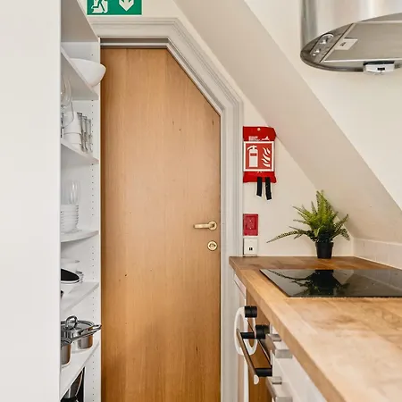 Dinbnb I Shopping, Cafes And Attractions At Your Doorstep! Appartement Bergen