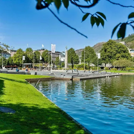 Apartament Dinbnb I Shopping, Cafes And Attractions At Your Doorstep! Bergen